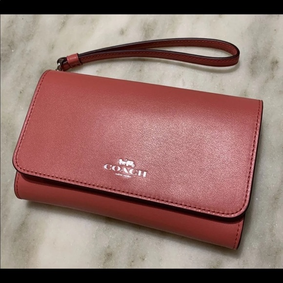 Coach Handbags - Coach wallet/wristlet